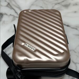 Women’s Metallic Brown crossover bag